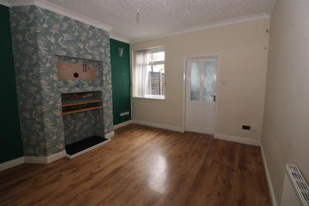 3 bedroom Terraced House for sale in Wetmore Road, Burton-On-Trent