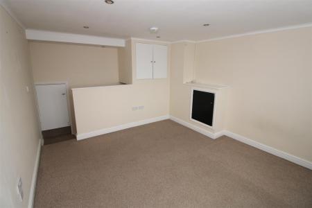 3 bedroom Terraced House for sale in Wetmore Road, Burton-On-Trent