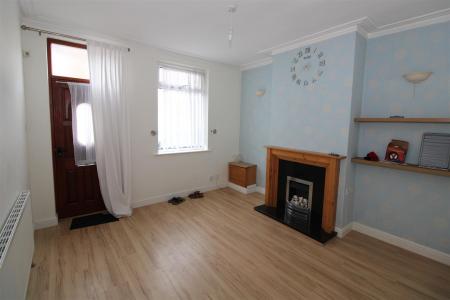 3 bedroom Terraced House for sale in Wetmore Road, Burton-On-Trent