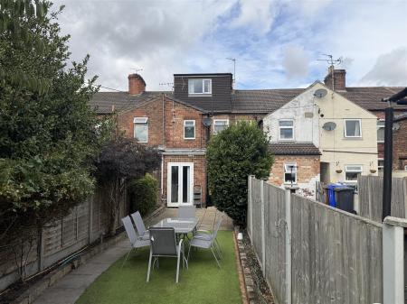 3 bedroom Terraced House for sale in Wetmore Road, Burton-On-Trent