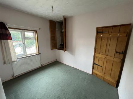 2 bedroom Terraced House for sale in Cross Street, Burton-On-Trent