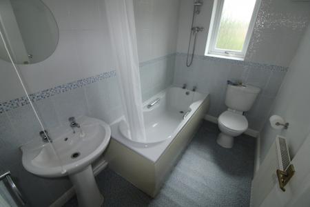 2 bedroom Semi-detached house to let in Saddlers Court, Swadlincote, Measham, DE12