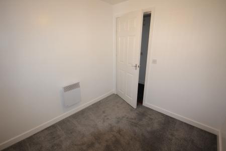 2 bedroom Flat to let in Hendeley Court, Staffordshire, Burton upon Trent, DE14