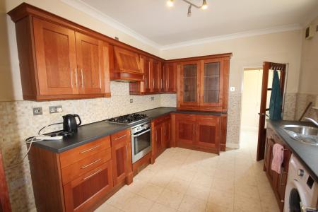 3 bedroom Terraced House to let in Eton Road, Staffordshire, Burton upon Trent, DE14