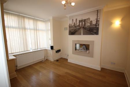 3 bedroom Terraced House to let in Eton Road, Staffordshire, Burton upon Trent, DE14