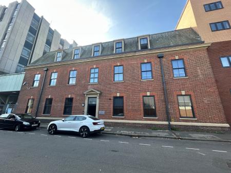 1 bedroom Flat to let in Fleet Street, Staffordshire, Burton upon Trent, DE14