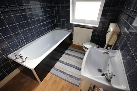2 bedroom Terraced House to let in Oak Street, Staffordshire, Burton upon Trent, DE14