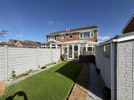 3 bedroom Semi-detached house for sale in Fairham Road, Stretton, Burton-On-Trent