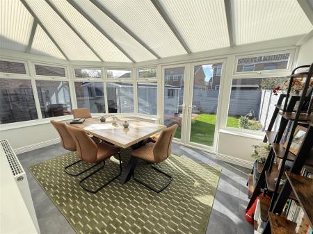 3 bedroom Semi-detached house for sale in Fairham Road, Stretton, Burton-On-Trent