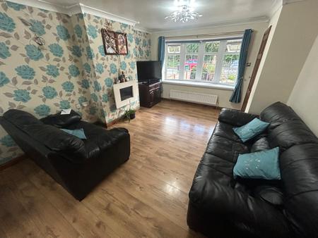 3 bedroom Semi-detached house to let in Toulmin Drive, Derbyshire, Swadlincote, DE11