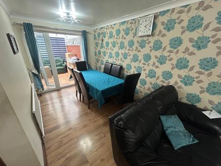 3 bedroom Semi-detached house to let in Toulmin Drive, Derbyshire, Swadlincote, DE11
