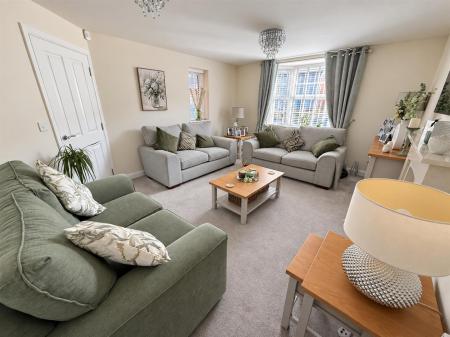 4 bedroom Detached house for sale in Marley Way, Drakelow, Burton-On-Trent