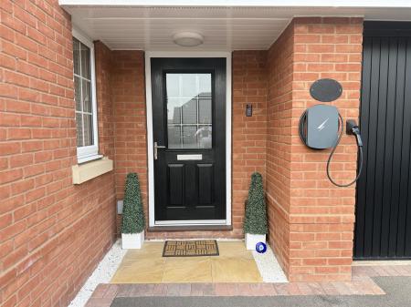 4 bedroom Detached house for sale in Marley Way, Drakelow, Burton-On-Trent