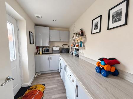 4 bedroom Detached house for sale in Marley Way, Drakelow, Burton-On-Trent