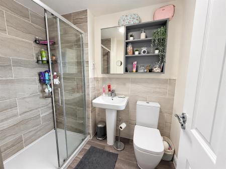 4 bedroom Detached house for sale in Marley Way, Drakelow, Burton-On-Trent