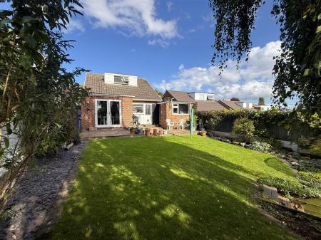 3 bedroom Detached house for sale in Welford Rise, Burton-On-Trent