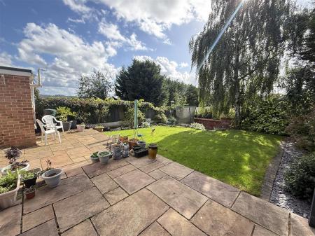 3 bedroom Detached house for sale in Welford Rise, Burton-On-Trent