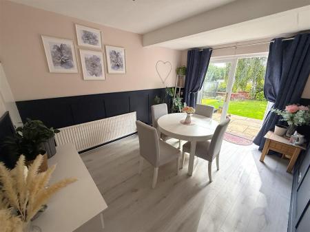 3 bedroom Detached house for sale in Welford Rise, Burton-On-Trent