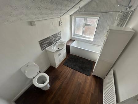 2 bedroom Terraced House to let in Goodman Street, Staffordshire, Burton upon Trent, DE14