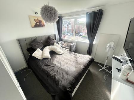2 bedroom Apartment to let in Ashley Court, Ashby Road, Burton upon Trent, DE15