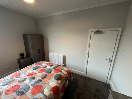 1 bedroom House share to let in Shobnall Street, Staffordshire, Burton upon Trent, DE14
