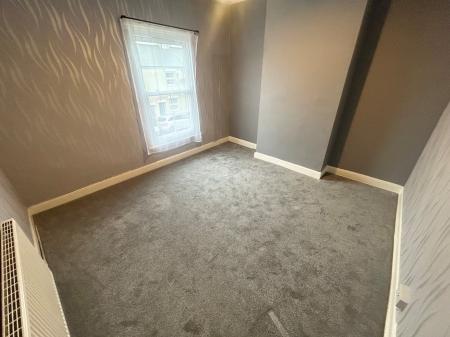 2 bedroom Terraced House to let in Wellington Street, Staffordshire, Burton upon Trent, DE14