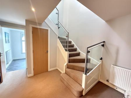 2 bedroom Duplex for sale in Grants Yard, Burton-On-Trent
