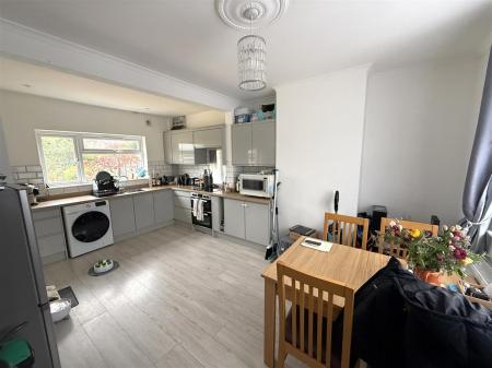 3 bedroom Terraced House for sale in Stanhope Street, Burton-On-Trent