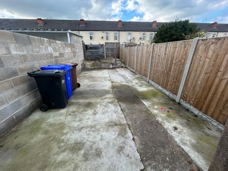 3 bedroom Terraced House to let in Waterloo Street, Staffordshire, Burton upon Trent, DE14