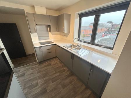 1 bedroom Flat to let in Fleet St, Staffordshire, Burton upon Trent, DE14