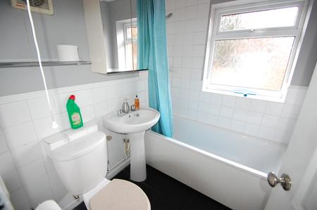 2 bedroom House to let in Balfour Street, Burton upon Trent, DE13