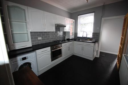 2 bedroom House to let in Balfour Street, Burton upon Trent, DE13