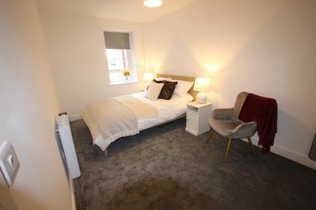2 bedroom Flat to let in Horninglow Street, Staffordshire, Burton upon Trent, DE14