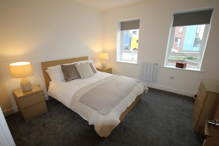 2 bedroom Flat to let in Horninglow Street, Staffordshire, Burton upon Trent, DE14