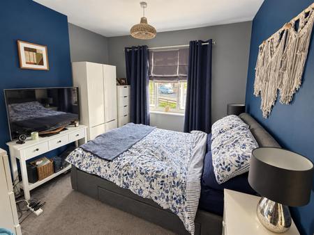 3 bedroom Semi-detached house for sale in Kitling Greaves Lane, Burton-On-Trent