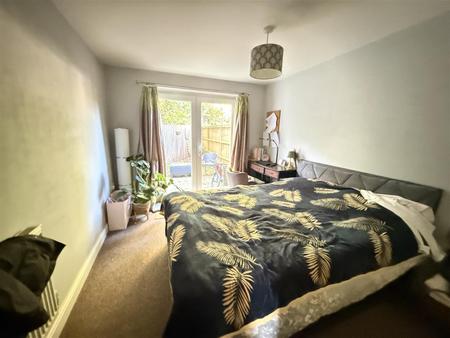 2 bedroom Apartment for sale in Pavilion Grove, Burton-On-Trent