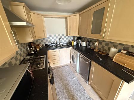 2 bedroom Apartment for sale in Pavilion Grove, Burton-On-Trent