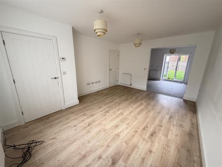 3 bedroom Semi-detached house for sale in Thorntree Lane, Branston, Burton-On-Trent