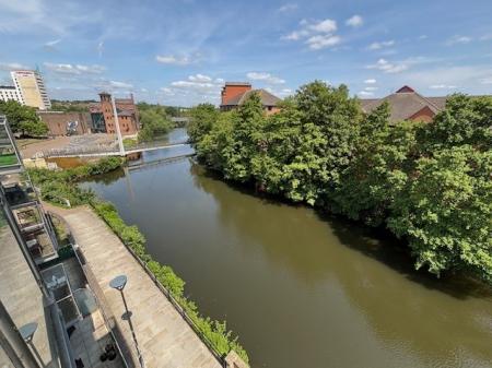 2 bedroom Flat for sale in Cathedral View, Derby, DE1