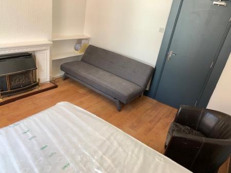 1 bedroom Flat to let in Crompton Street, Derby, City Centre, DE1