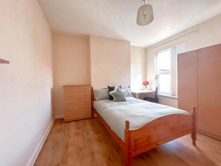 4 bedroom Terraced House to let in Pybus Street, Derby, DE22