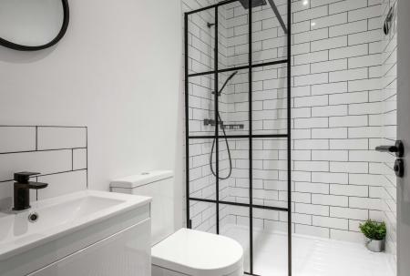 4 bedroom Terraced House to let in Campion Street, Derby, DE22