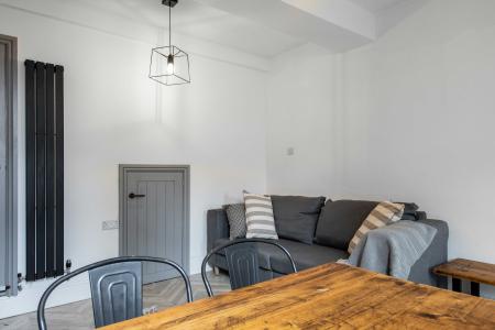 4 bedroom Terraced House to let in Campion Street, Derby, DE22