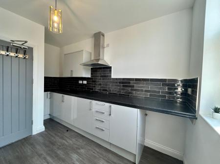 5 bedroom Semi-detached house to let in Ashbourne Road, Derby, DE22