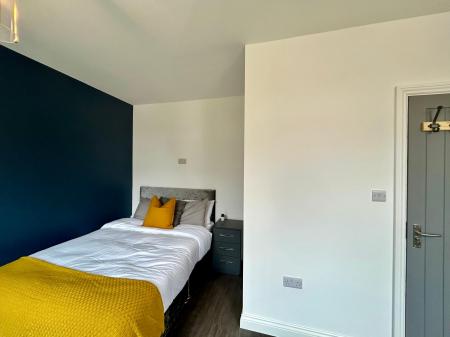 5 bedroom Semi-detached house to let in Ashbourne Road, Derby, DE22