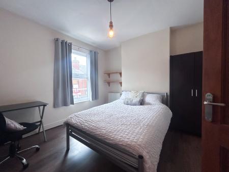 2 bedroom Flat to let in Peach Street, Derby, DE22