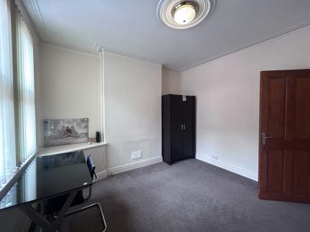 2 bedroom Flat to let in Peach Street, Derby, DE22