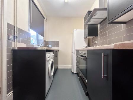 2 bedroom Flat to let in Peach Street, Derby, DE22