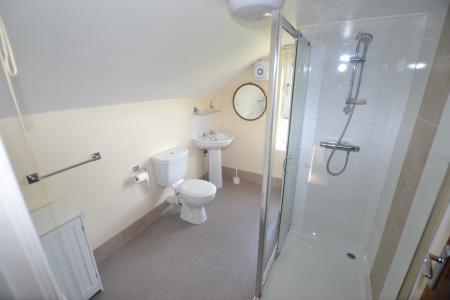 3 bedroom Flat to let in Radbourne Street, Derby, DE22