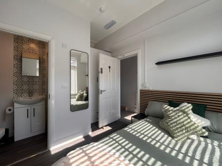 5 bedroom Terraced House to let in Etwall Street, Derby, DE22